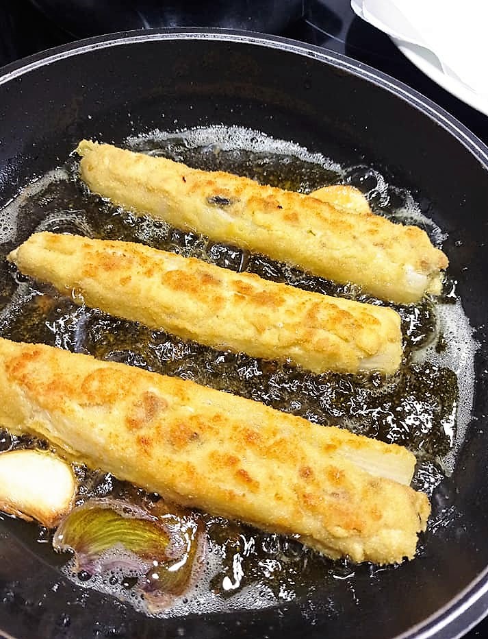 Receta de espárragos rellenos con rebozuelos y nueces